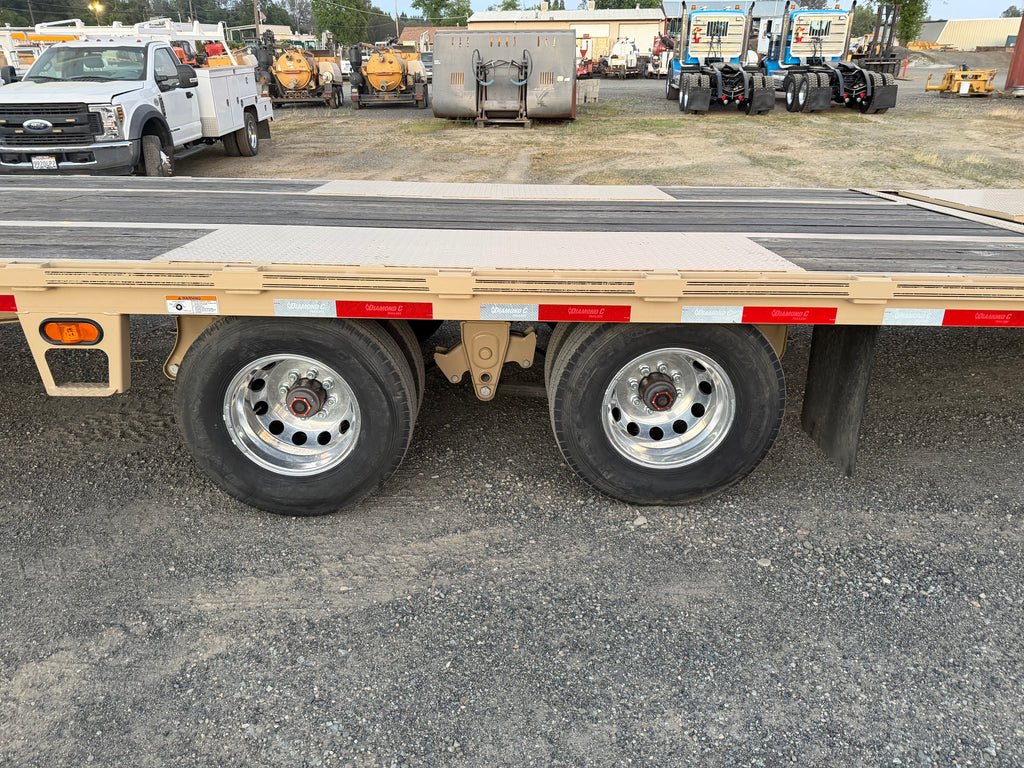 Diamond C  -- FMAX 212 35' Gooseneck -- HotShot Deluxe